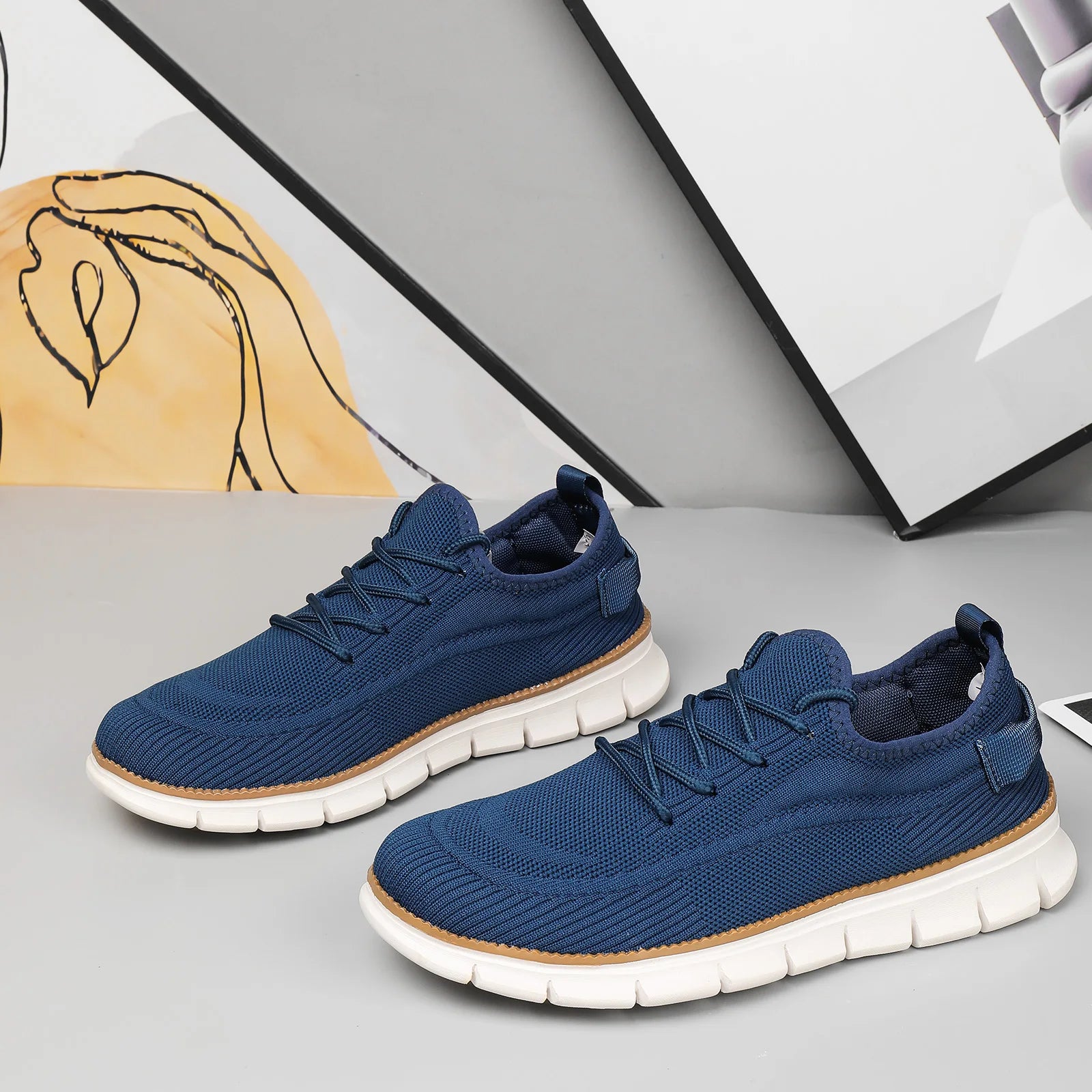 2025newmen'sandwomen'ssportsshoes, suitablefor all seasons, available in 3 color options. Easy to put on and take off, non-slip.