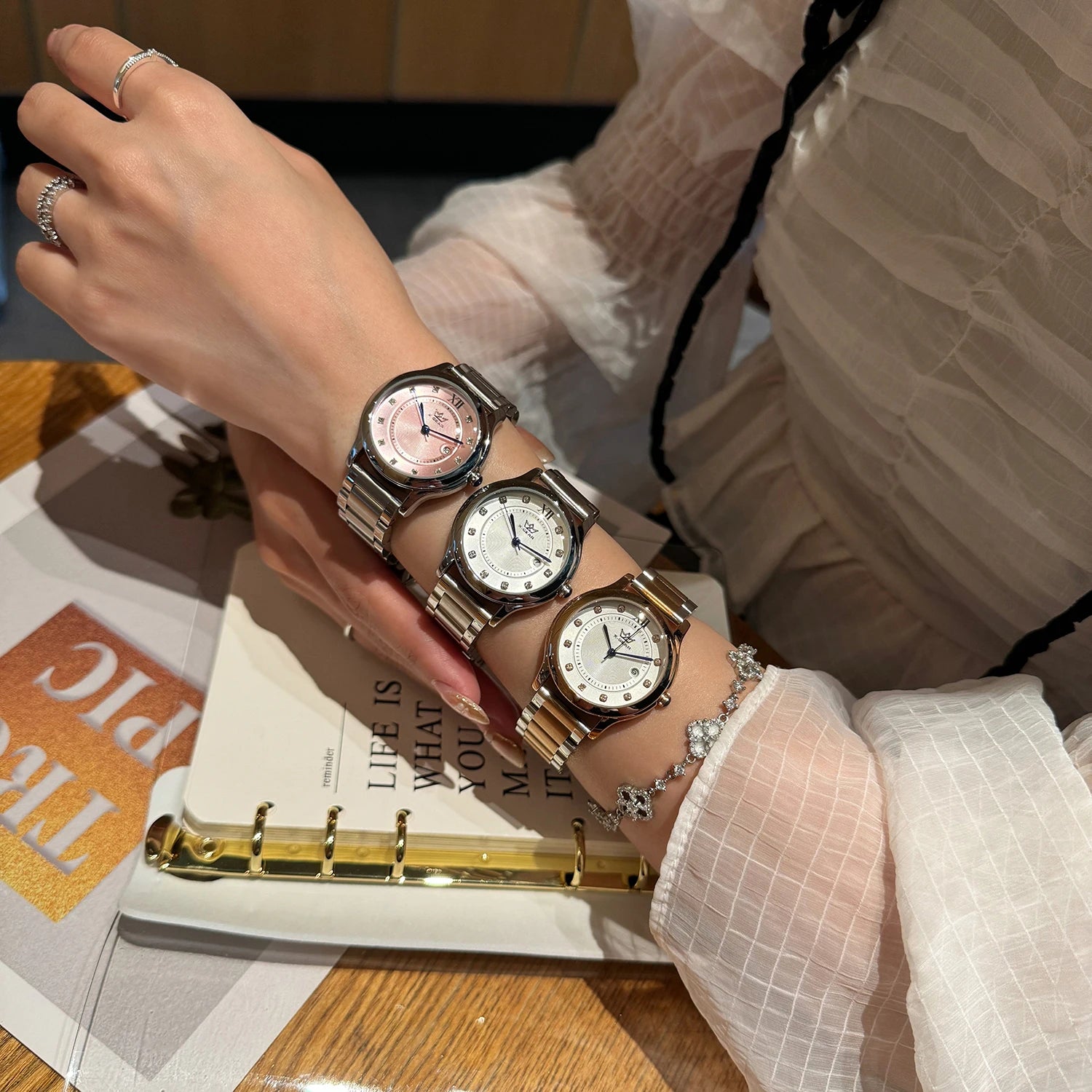 2025 New Fashion Women's Watch – Luxury Stylish Waterproof Quartz Wristwatch with Stainless Steel Band